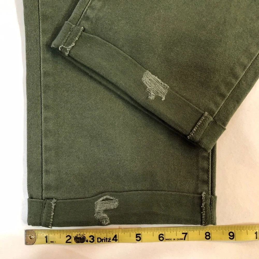 NWT Relaxed Fit Distressed Cuffed Olive Green Capris (10)
